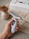 دستگاه ماساژور و لیفتینگ صورت V Shape اورجینال- زاویه سازی فک و رفع غبغب در خانه
